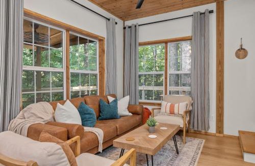 Crane Hill House | Blūstone at Smith Lake