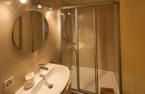 Evolene Bed & Breakfast | Bnb la Péniche