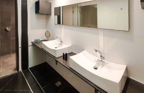 Herzliya Pituach Villa | BnBIsrael apartments - Villa Jasmin, 6BR, Herzliya Pituach