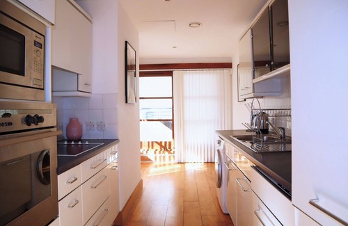 The City of London Apartment | BnBNook - 2BR Penthouse - Covent Garden and West End