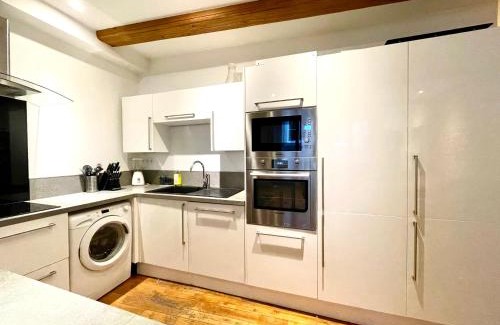 Griffon - Royale Apartment | BnGo I Luxe & Confort I Lyon centre, 4 personnes, toilette séparé, Place des terreaux