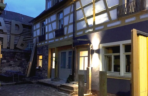 Marktheidenfeld Apartment | Boardinghouse-Baumhof55.3 - Anno Domini 1716 Boutique-Hotel apARTments