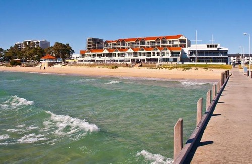 Rockingham Apartment | Boardwalk By The Beach