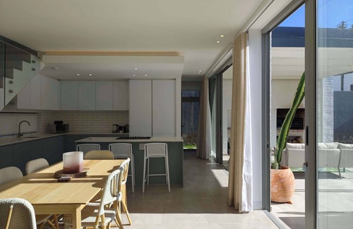 Plettenberg Bay Villa | Boardwalk Hideaway - Luxe 3BD w Pool