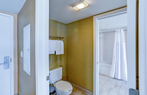 Northeast Virginia Beach Resort | Boardwalk Resort and Villas