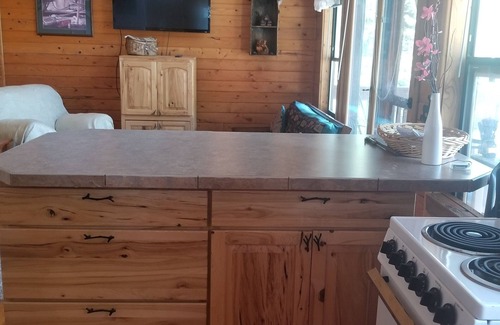 Rathdrum Cabin | BOAT ACCESSIBLE ONLY. Lake front secluded cabin. You must have access to a boat