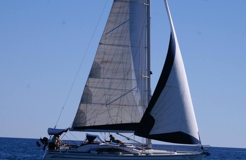 Palavas-les-Flots Boat Rental | Boat at dock