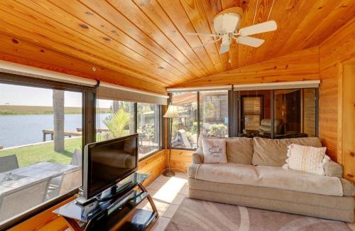 Okeechobee House | Boat, Fish and Swim Lakefront Cabin in Okeechobee!