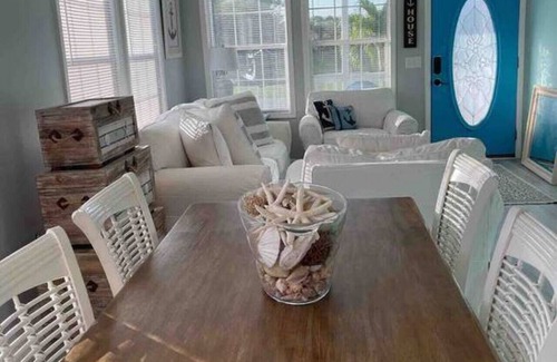 Harlem Heights House | Boat House - Between Fort Myers Beach & Sanibel Island