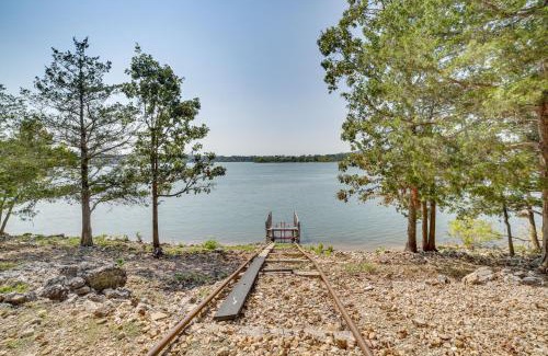 Shell Knob House | Boat Lift and Deck Lakefront Retreat in Shell Knob