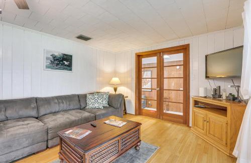 LaBelle House | Boat Lift and Private Dock Riverfront LaBelle Gem