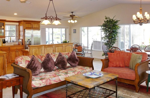 Marco Island House | Boater’s getaway w/ direct access to the Gulf of Mexico & hot tub