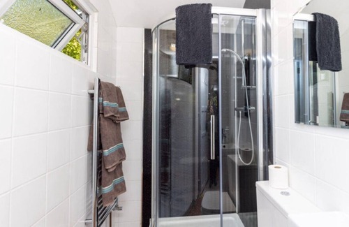 Truro Cabin | Boathouse cabin dog friendly, close to beaches