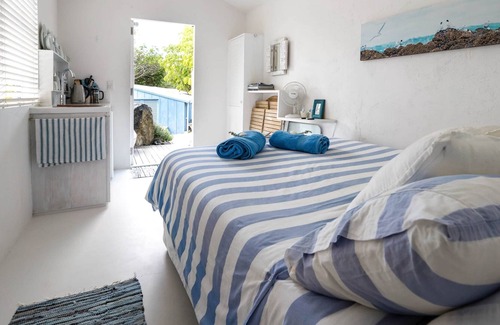 Surfdale Apartment | Boatsheds on the Bay, Boatshed #3