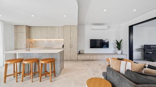 Hawks Nest House | Bobe 2 Luxury Beach Escape