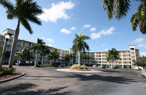 St. Petersburg - Clearwater Apartment | Boca Ciega Resort by Travel Resort Services
