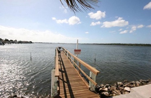 St. Petersburg - Clearwater Apartment | Boca Ciega Resort by Travel Resort Services