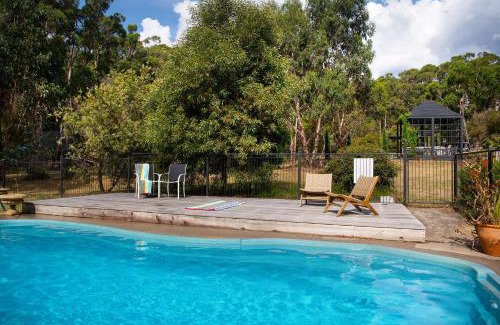 Daylesford House | Bodhi Daylesford - family friendly group accommodation with pool