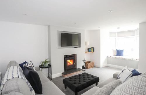 Moelfre House | Bodwena