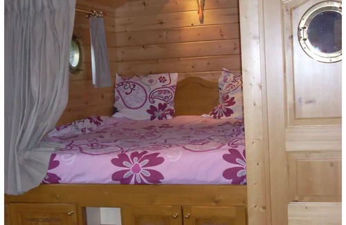 Chomelix House | bohemian stay on the farm, aboard a comfortable and warm trailer