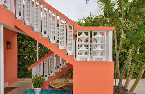 Lake Worth Villa | BOHO BUNGALOW - Downtown Close to BEACH 2 bedrooms with a POOL