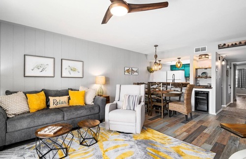 Harbor Oaks Condo | BoHo by the Bay | Pet Friendly + Boat Slip