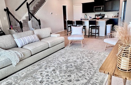 Forney House | Boho Chic Cozy Oasis+Pool+Gym+Ping Pong+Air Hockey