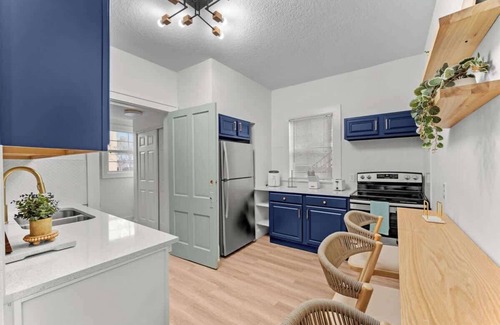 Historic Downtown Kissimmee House | Boho Lake – Fishing, Civic Center & More
