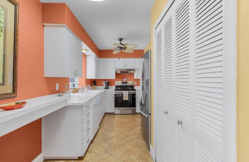 Bokeelia House | Bokeelia Bliss! 3/3 Heated Pool, Boat Ramp Included!