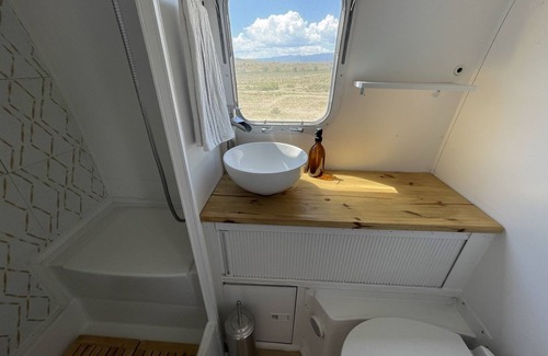 Fremont County Apartment | Bonaire Airstream - Soaking Included