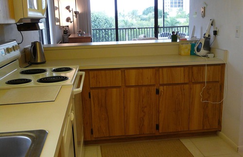 Bonita Springs Apartment | Bonita Beach 2 Bdrm condo with wrap around Lanai