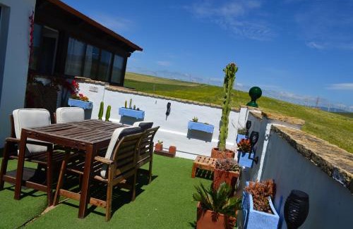 Atlanterra Apartment | BONITO ÁTICO AIRE ACONDICIONADO y BARBACOA
