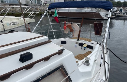 Canidelo Boat Rental | Bonito e Acolhedor Veleiro Localizado no Porto Junto á foz do rio Douro