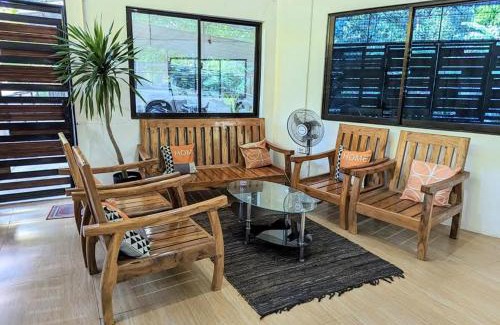Larena House | Bonjorge Homestay- Helen, Larena,Siquijor