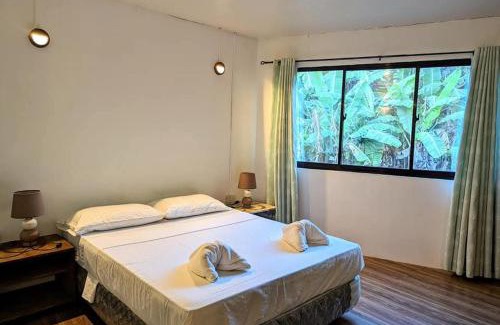 Larena House | Bonjorge Homestay- Helen, Larena,Siquijor