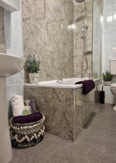 Pitlochry Apartment | Bonnie Taigh with FREE parking 24 hours