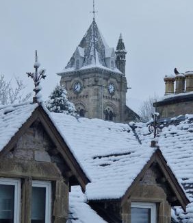 Pitlochry Apartment | Bonnie Taigh with FREE parking 24 hours