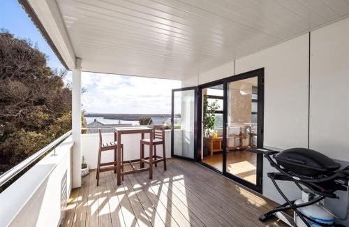 Augusta House | Bonnie View - Upstairs Studio Retreat for two