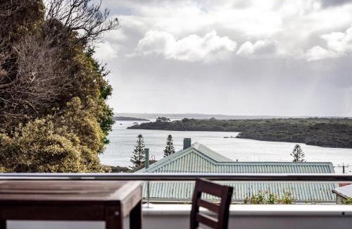 Augusta House | Bonnie View - Upstairs Studio Retreat for two