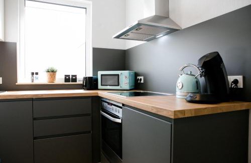 Sankt Augustin Apartment | bonquartier - LUXAPT#3 Chice, moderne Wohnung mit Self Check-In, voll ausgestatteter Küche, Klimaanlage und Parkplatz