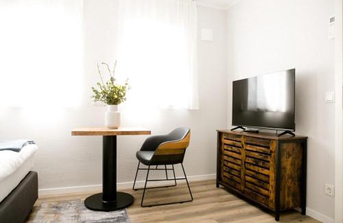 Sankt Augustin Apartment | bonquartier - LUXAPT#5 Gemütliches, stilvolles Apartment mit Self Check-In, voll ausgestatteter Küche, Klimaanalage & Parkplatz