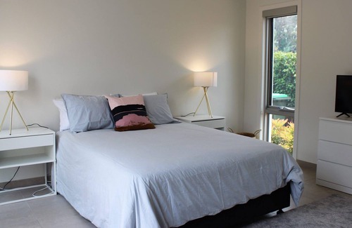 Blueys Beach House | Boof's At Blueys - Pet Friendly - Linen Supplied