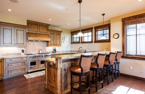 North Park City Cottage | Book a Winter Getaway Today! Silver Star #14 - Ski Cottage! Private Hot Tub! 5 Minutes to Main St!