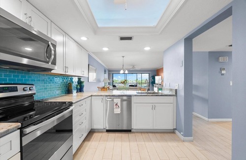 Siesta Key Condo | 🦩Book Me Baby! Bayview Beauty at Siesta Key 🦩