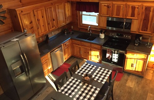 Kyle Cabin | BOOK NOW FOR leaf season! We have great rates enjoy Fishing,Rafting, and Hiking🎣
