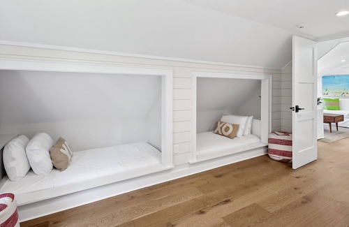 Southampton House | BOOK SUMMER 2021 BEFORE IT'S TOO LATE! INQUIRE...