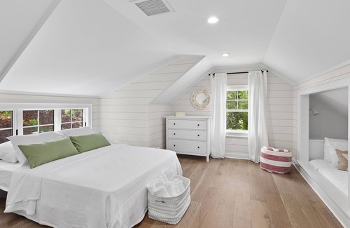 Southampton House | BOOK SUMMER 2021 BEFORE IT'S TOO LATE! INQUIRE...
