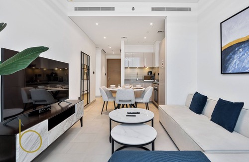 Dubai Apartment | Bookable - 2 Bedroom Sobha Waves, Sobha Hartland