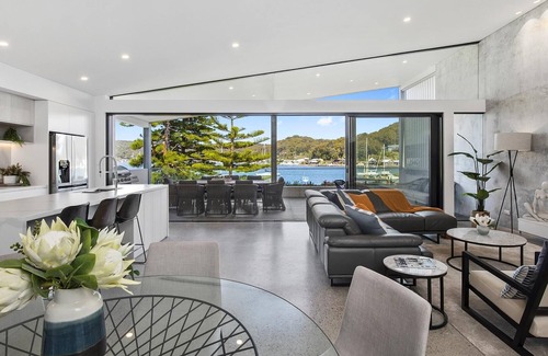 Booker Bay Apartment | Booker Seaside - Luxury top level waterfront villa