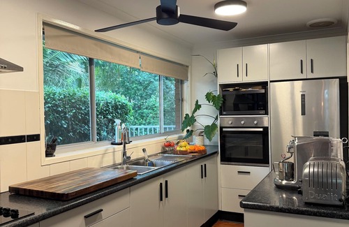 Maroochydore House | Boongala - Central 3BR pet friendly family home